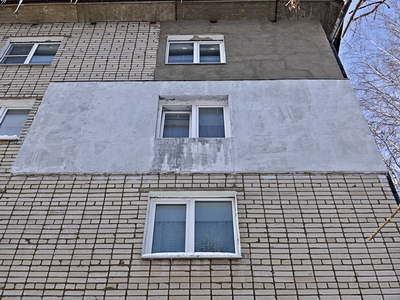 утеплённая стена  ул. Ляпидевского, д.1-13 - брак фото 1